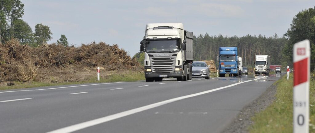 Brak polisy OC powyżej 14 dni na pojazd ciężarowy to kara 12.900 zł